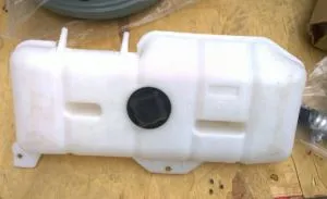 WG9719530260 Réservoir d'expansion pour les pièces de camion Howo