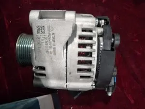 Sinotruk HOWO Générateur Alternateur VG1560090011